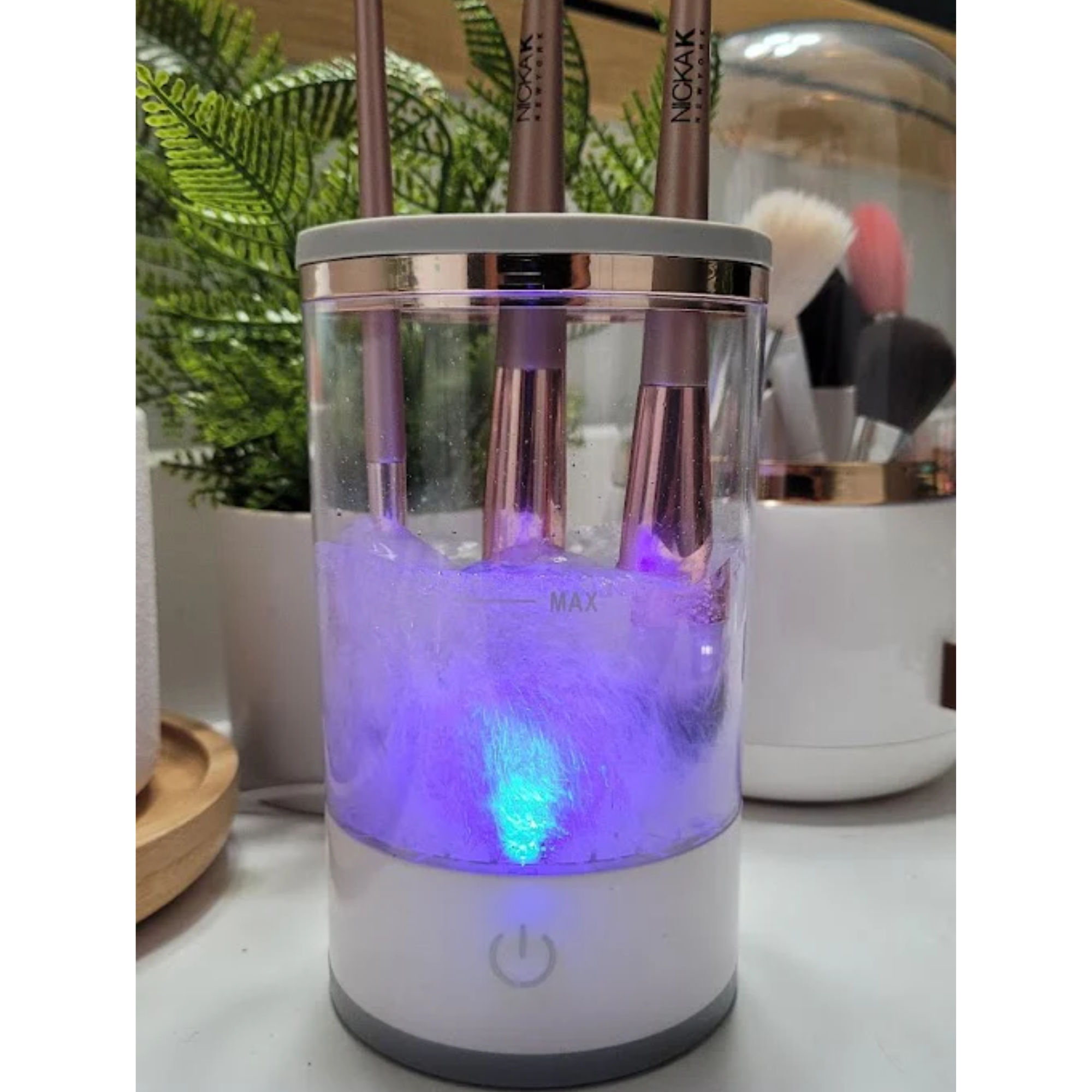 De Borstel Cleaner™ – Maak je Make-up Borstels Snel en Grondig Schoon!