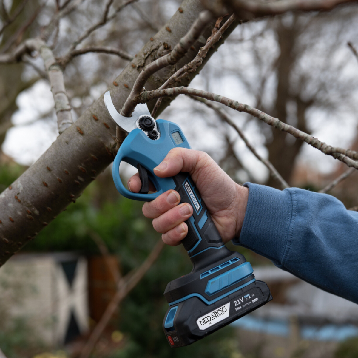 Accu Snoeischaar NG2 van Nedaboogarden® – Het Ultieme Tuingereedschap voor de Gepassioneerde Doe-Het-Zelver!