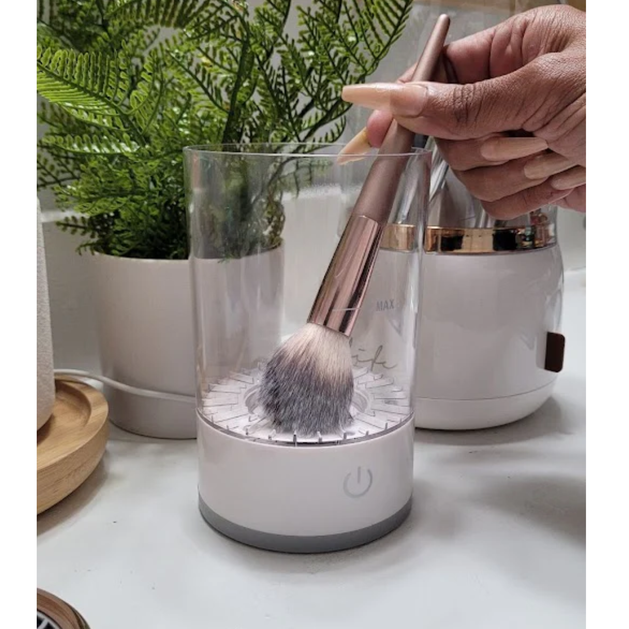 De Borstel Cleaner™ – Maak je Make-up Borstels Snel en Grondig Schoon!